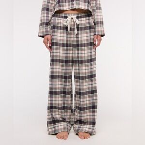 Abercrombie Plaid Flannel Pajama Pants – Size Medium – Cozy Lounge Sleepwear